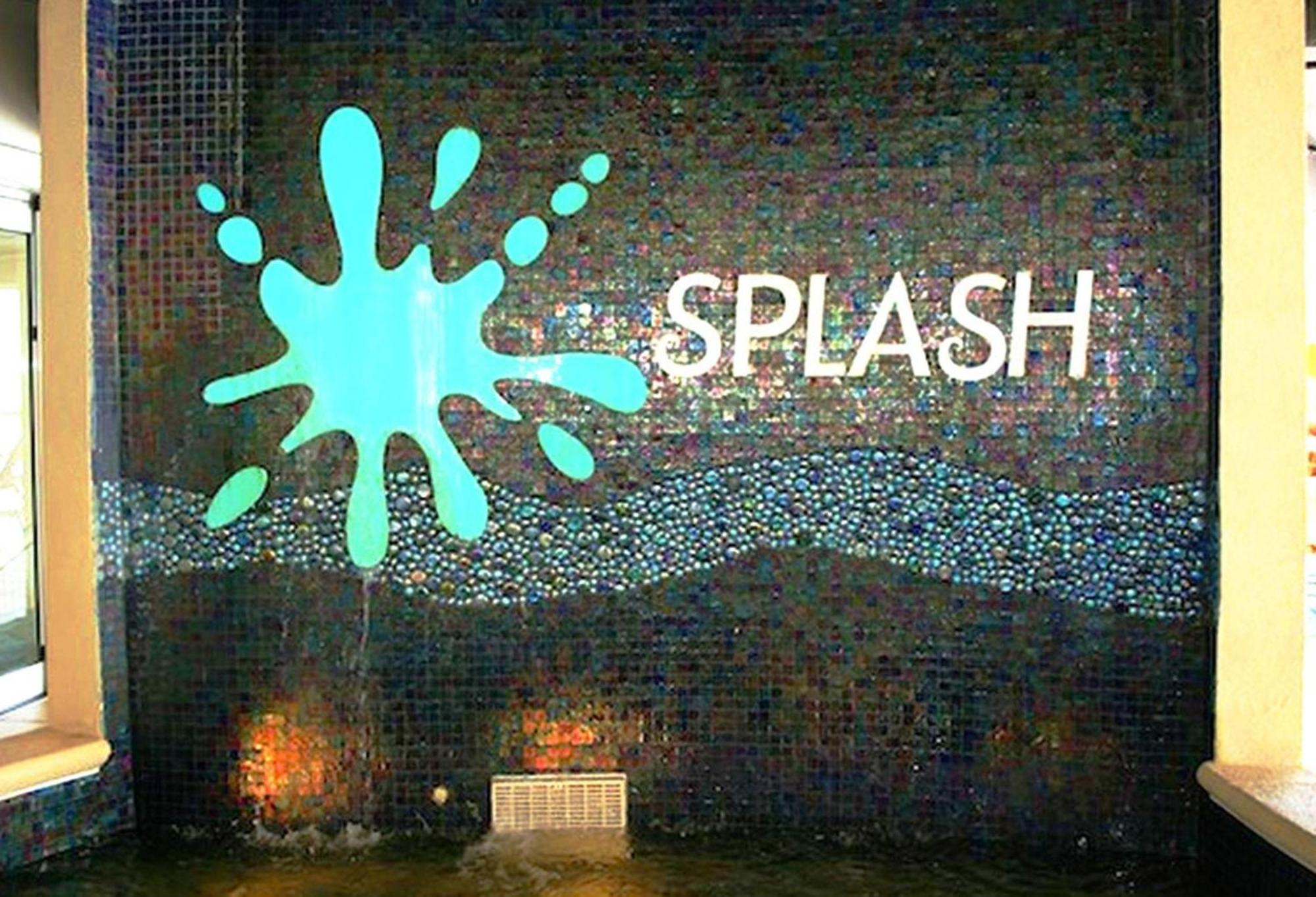 Apartment Splash 303e
